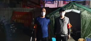 市文旅集團(tuán)一線戰(zhàn)“疫”之：黨旗飄揚在門外，黨旗扎根在心里，53歲和35歲黨員成絕佳搭檔
